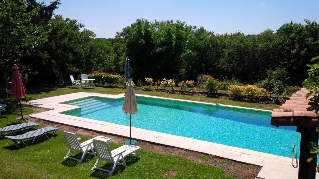 Вілла Chez Sarrazin Brossac Екстер'єр фото